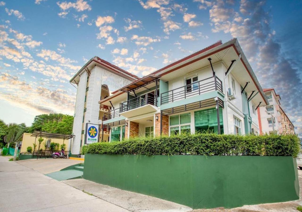 Bloom Guesthouse Csiangmaj Kültér fotó