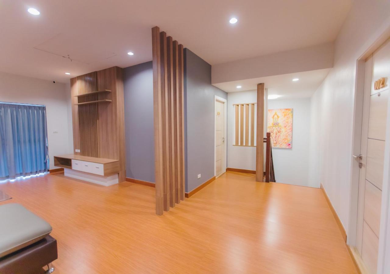 Bloom Guesthouse Csiangmaj Kültér fotó